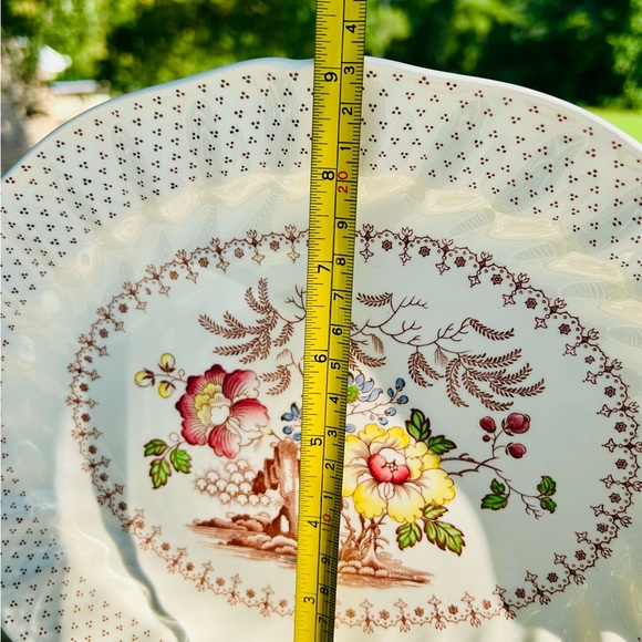 Royal Doulton GRANTHAM 8.5" x 11”Oval Vegetable Serving Bowl, (c. 1950’s) - Picture 2 of 7